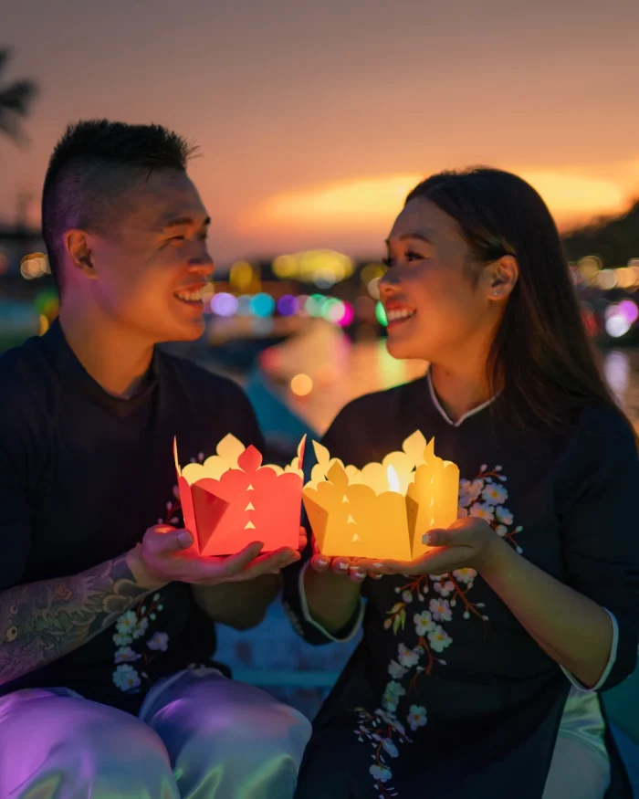 COUPLE — Hội An