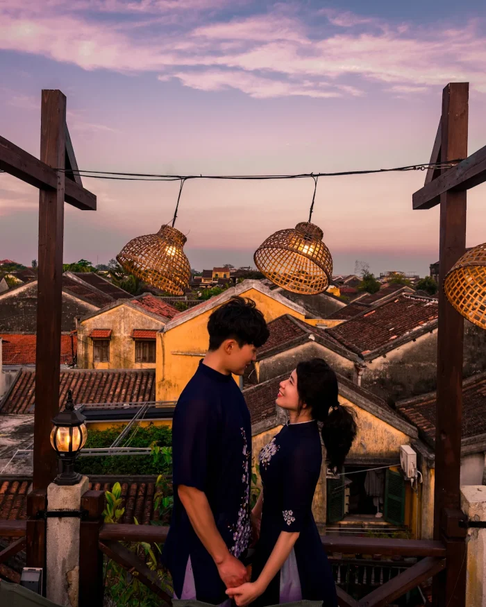 COUPLE — Hội An