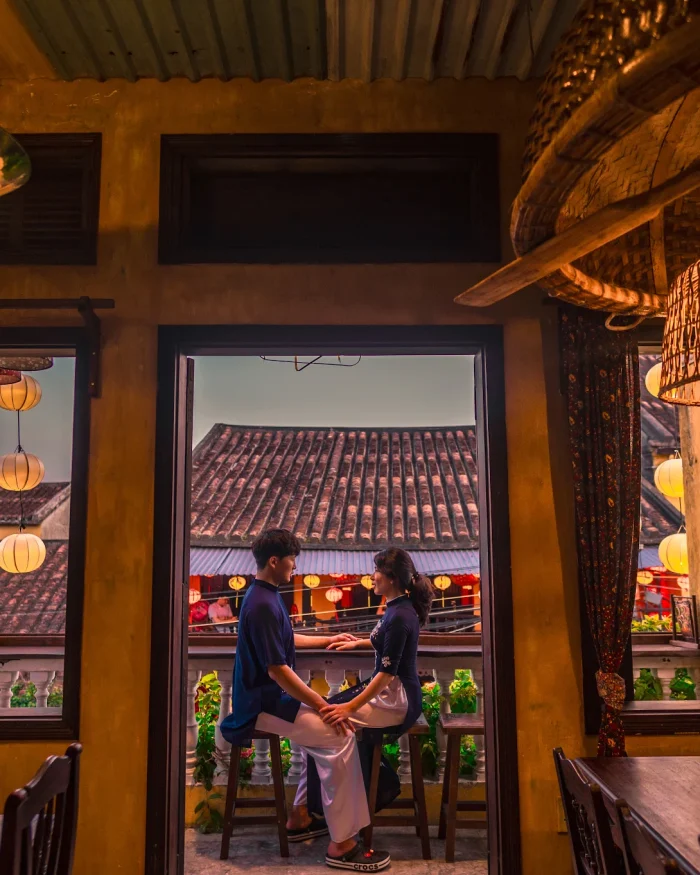 COUPLE — Hội An