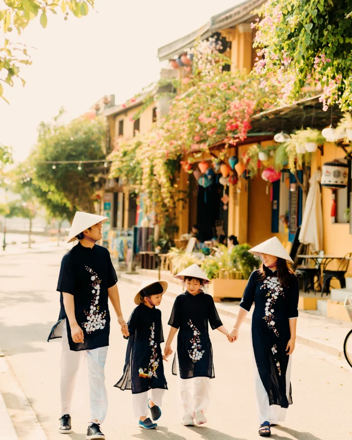 Family — Hội An