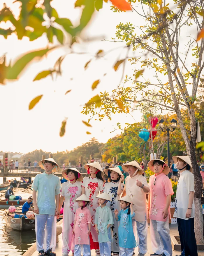Family — Hội An